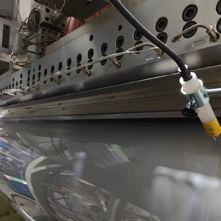 Coreless Stretch Film Rewinder